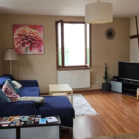 アパート Grand A バール